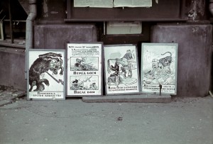 Neuvostoliittolaisia propagandajulisteita Viipurissa.